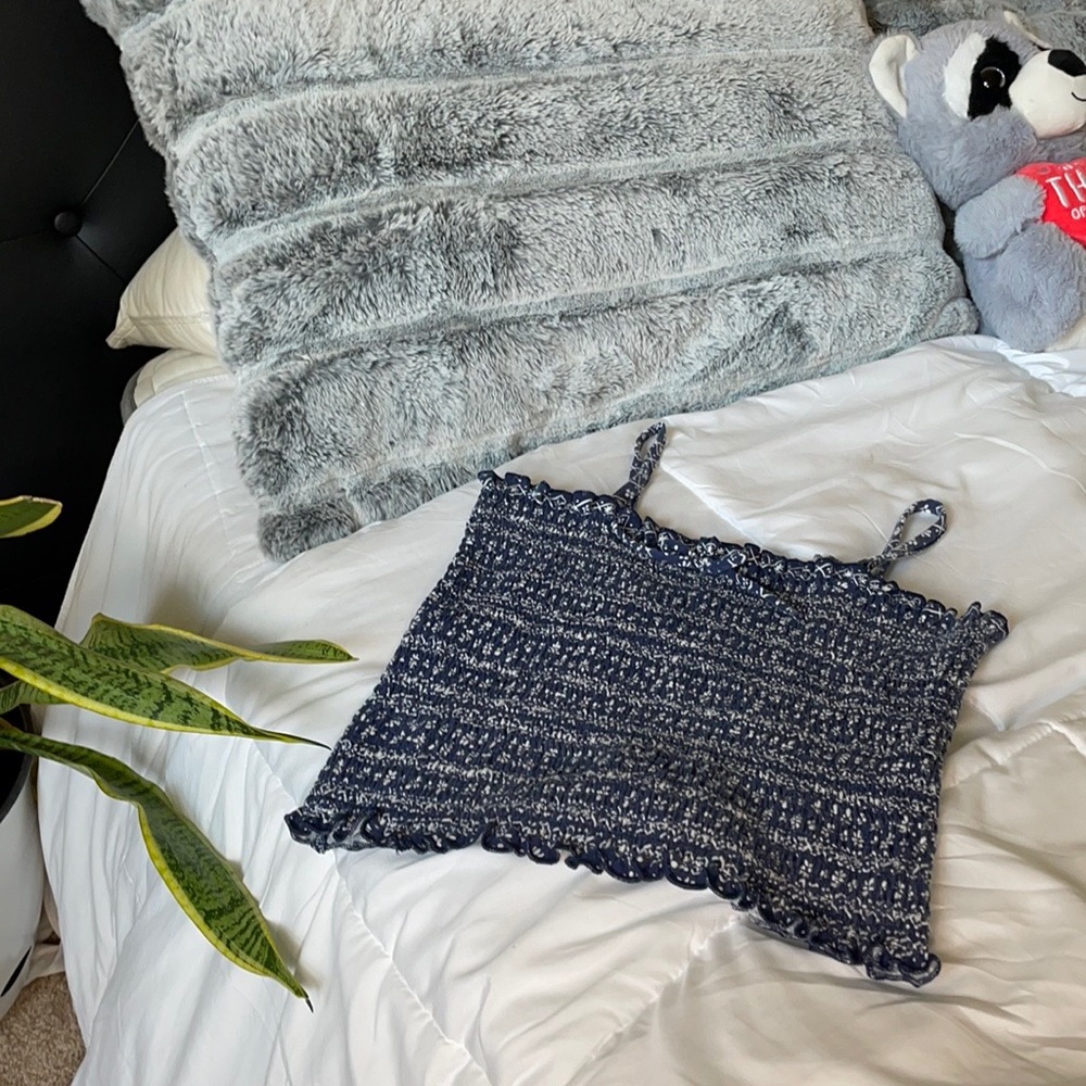 Cute pattern top. Spaghetti strap crop top.